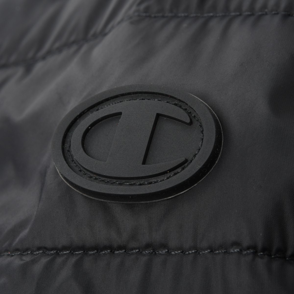 Campera Outdoor Champion Acolchada Mujer con capucha,  image number null