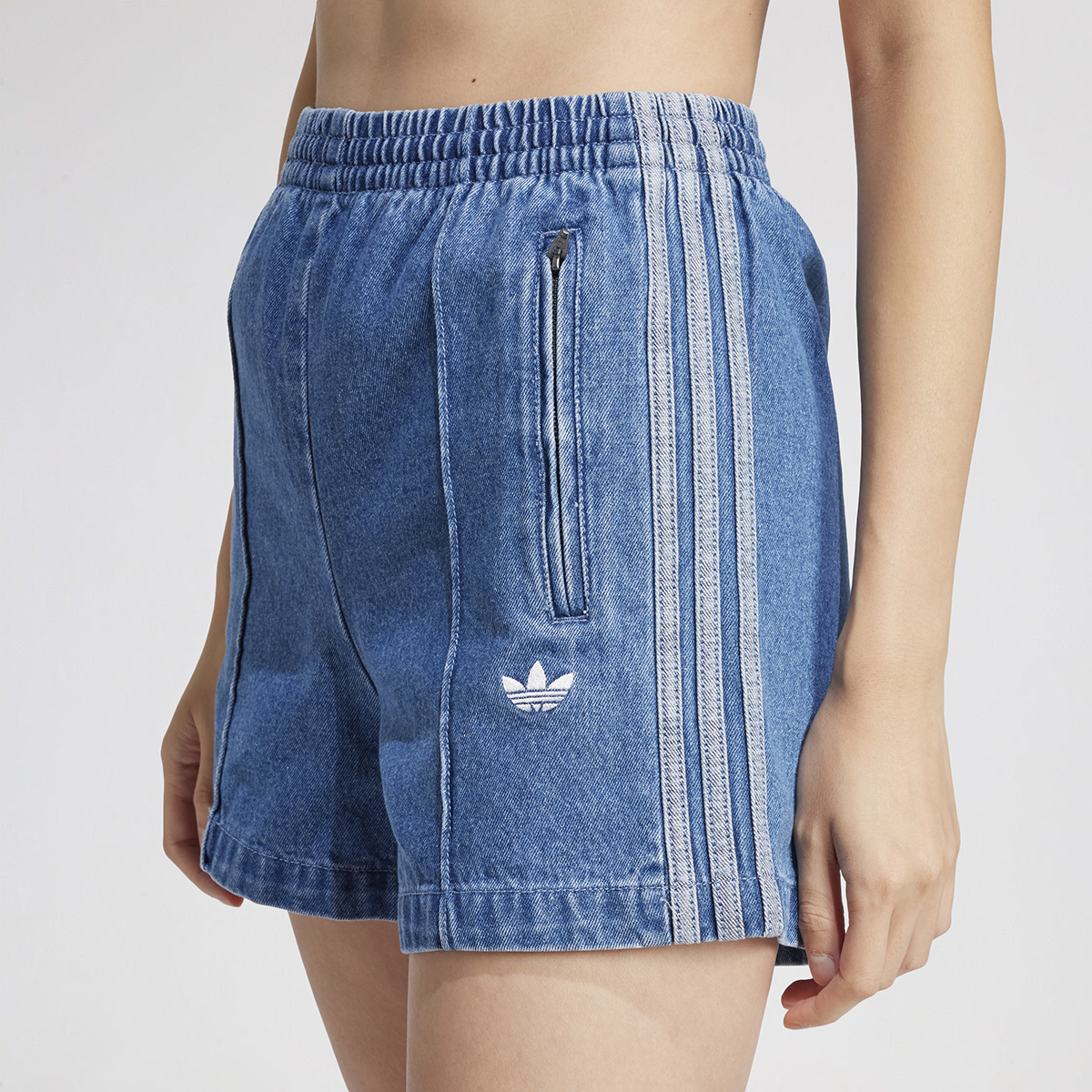 Short adidas Adicolor Denim Mujer,  image number null