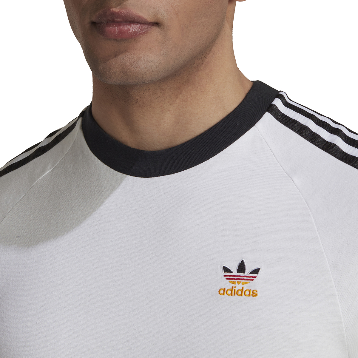 Remera adidas 3 Stripes,  image number null