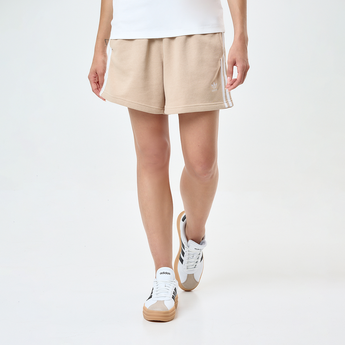 Short adidas French Terry 3 Tiras de Mujer,  image number null
