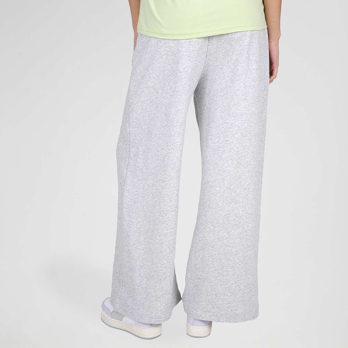 Pantalón Puma Classics Relaxed Cre Mujer Algodón,  image number null
