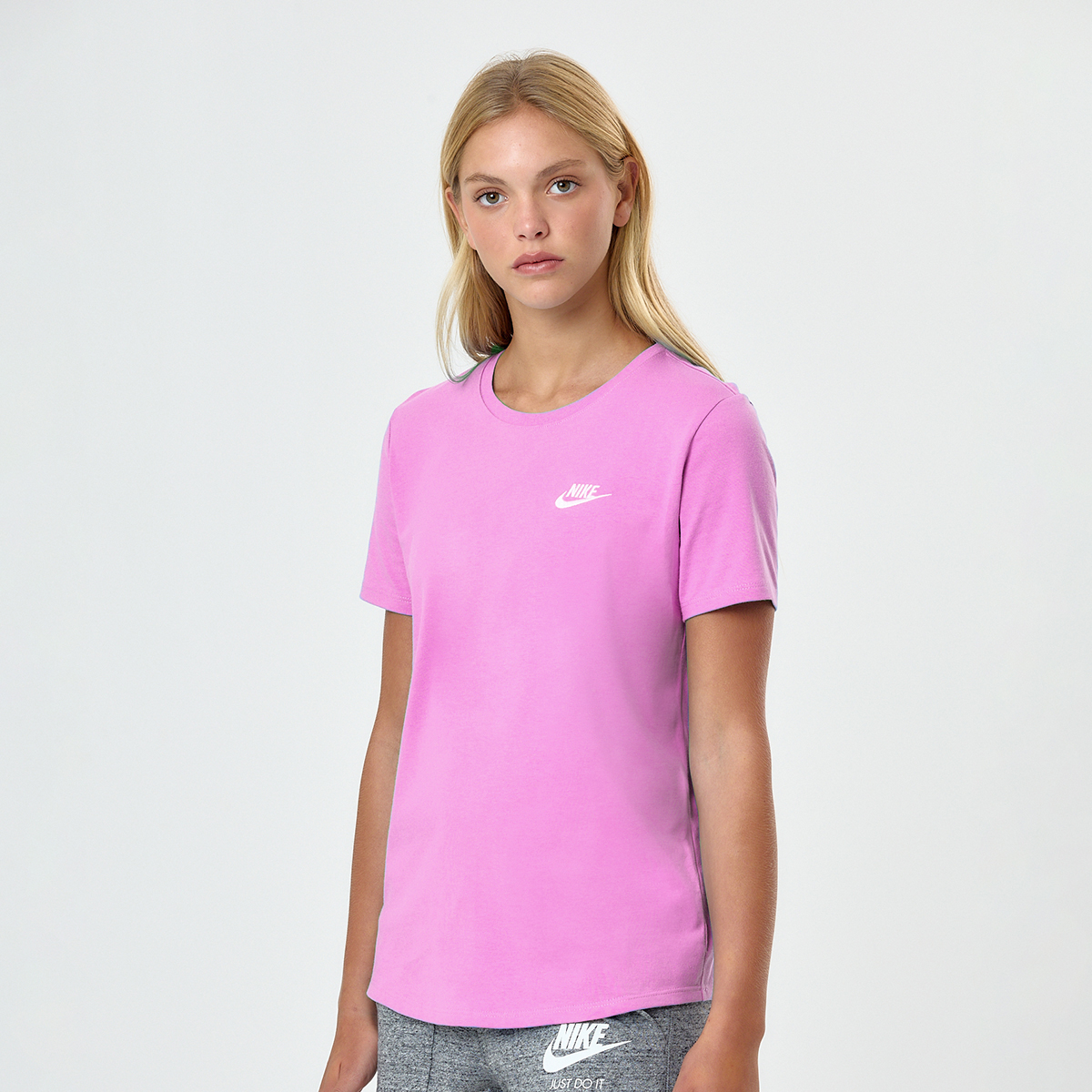 Remera Nike Sportswear Club Essentials Mujer,  image number null