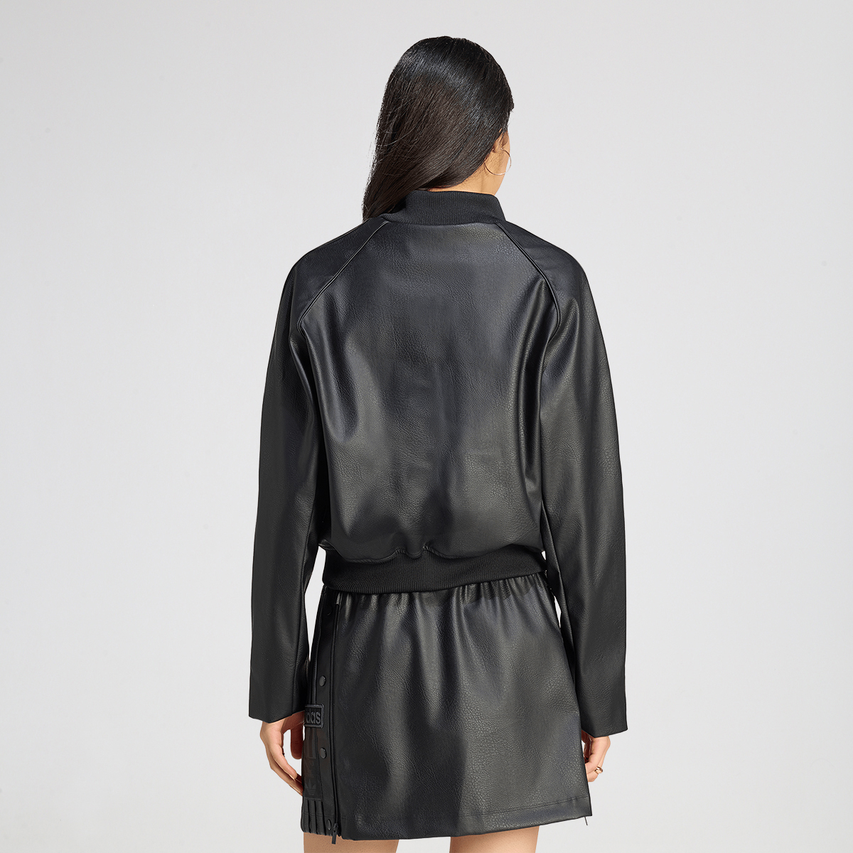 Campera adidas Pleather SST Mujer,  image number null