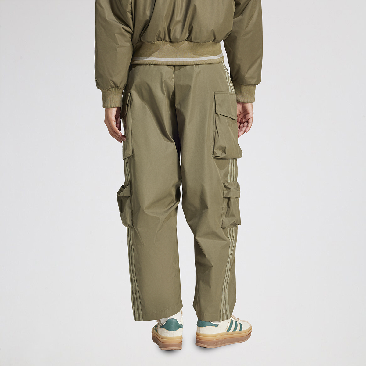 Pantalón adidas Cargo Mujer,  image number null