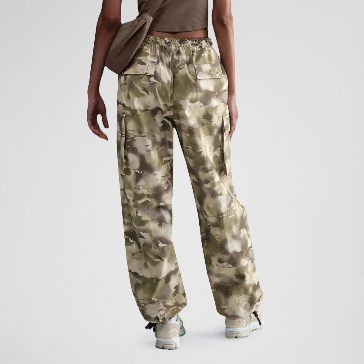 Pantalón Nike Cargo Mujer,  image number null