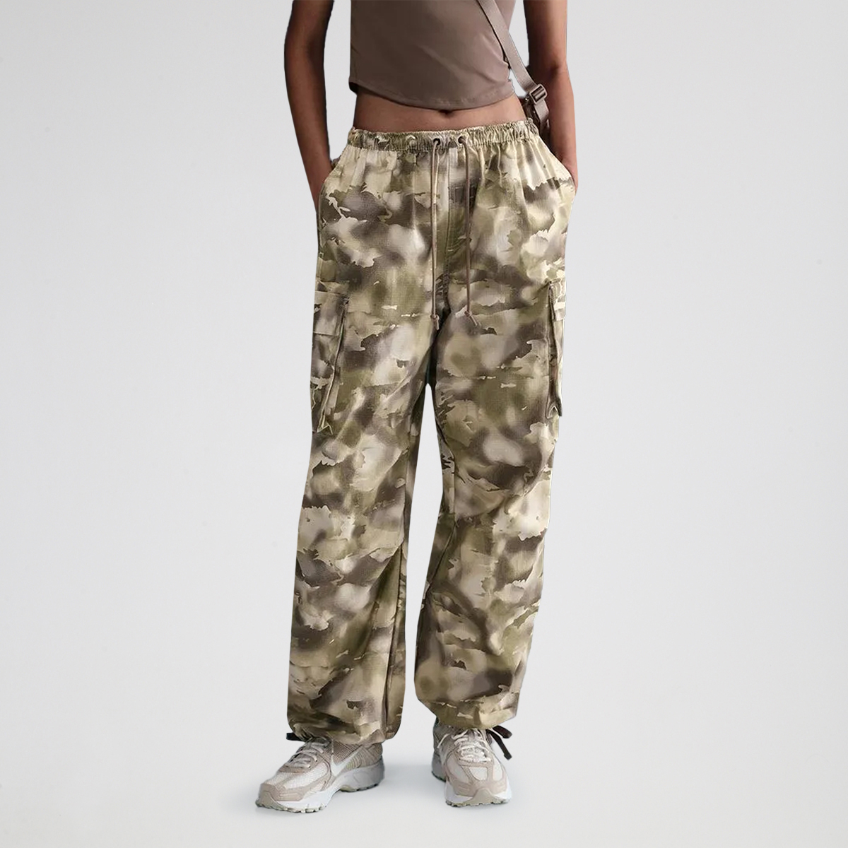 Pantalón Nike Cargo Mujer,  image number null