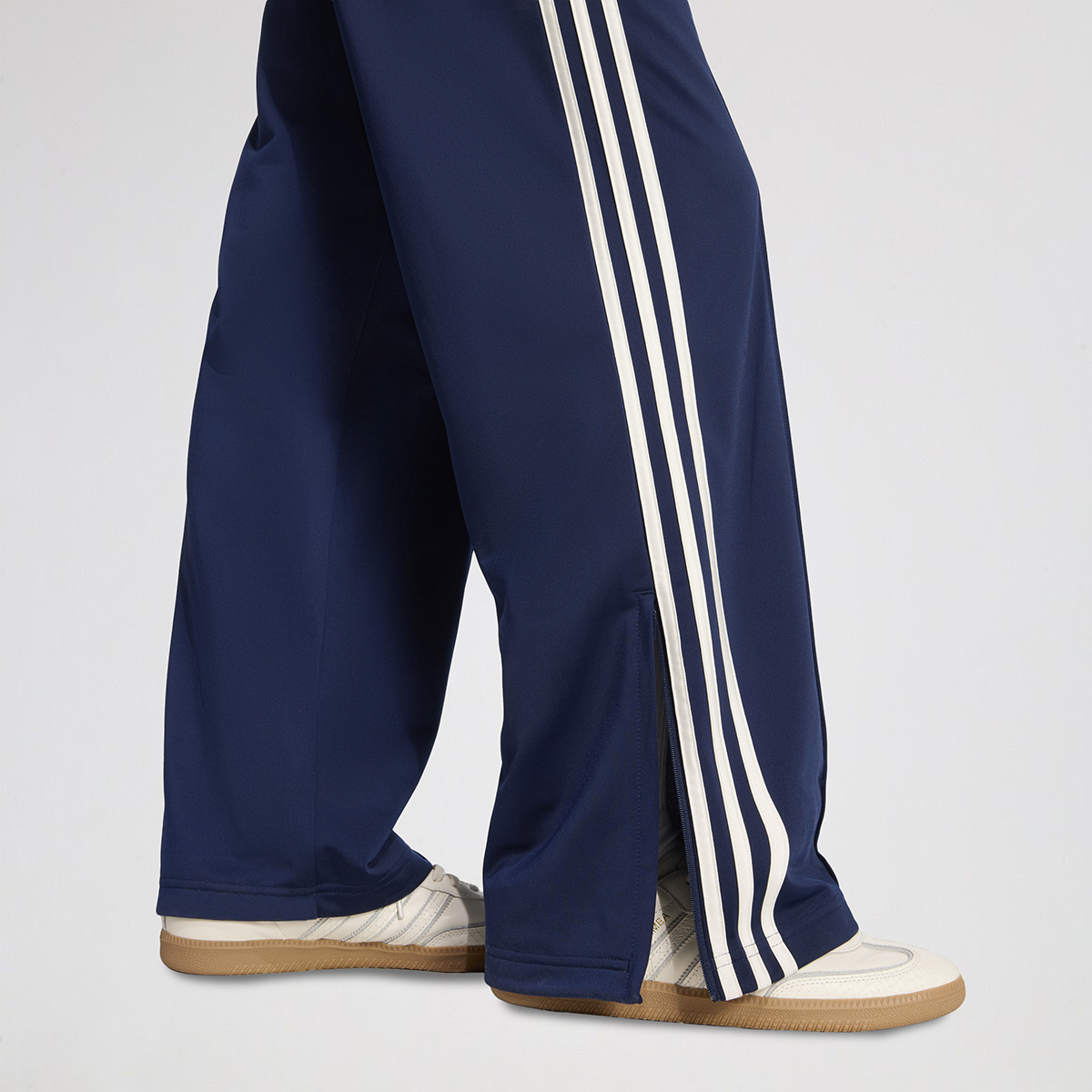 Pantal&oacute;n adidas Firebird Holgado Mujer poli&eacute;ster,  image number null