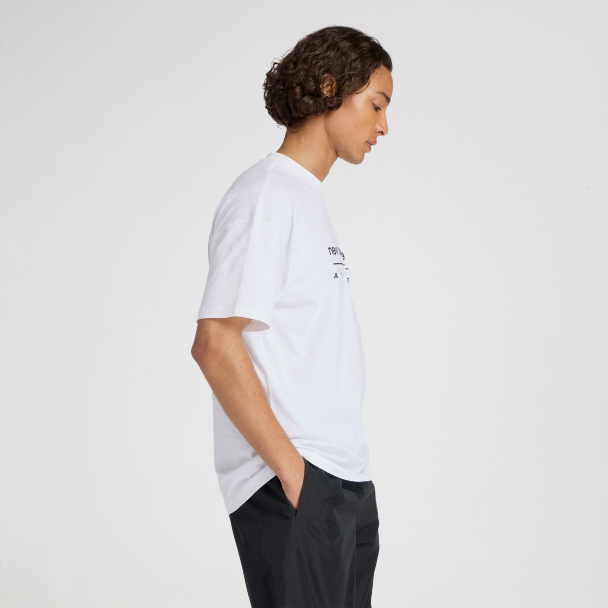 Remera New Balance Linear Graphic Hombre,  image number null
