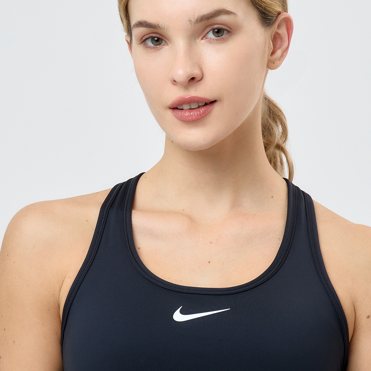 Top Nike Swoosh Medium Mujer,  image number null
