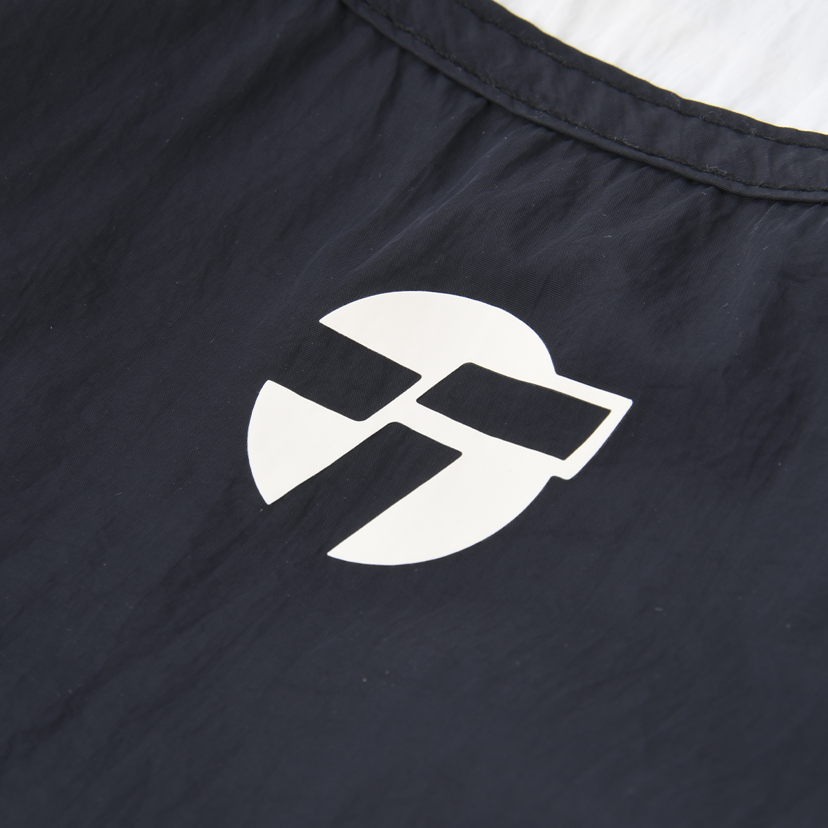 Buzo con cierre Topper King of the Kongo,  image number null