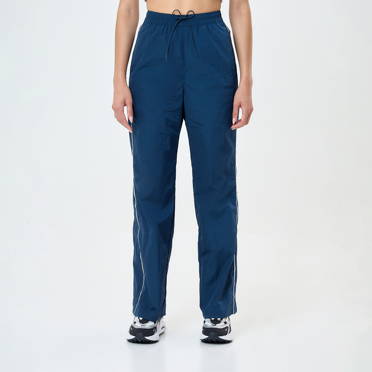 Pantalón Nike Windrunner Woven Mujer,  image number null