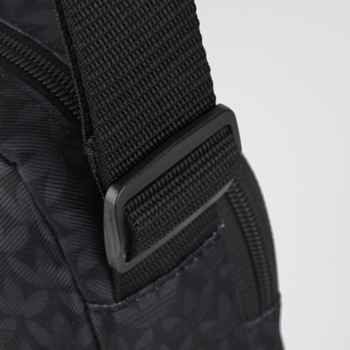 Bolso adidas Monogram,  image number null