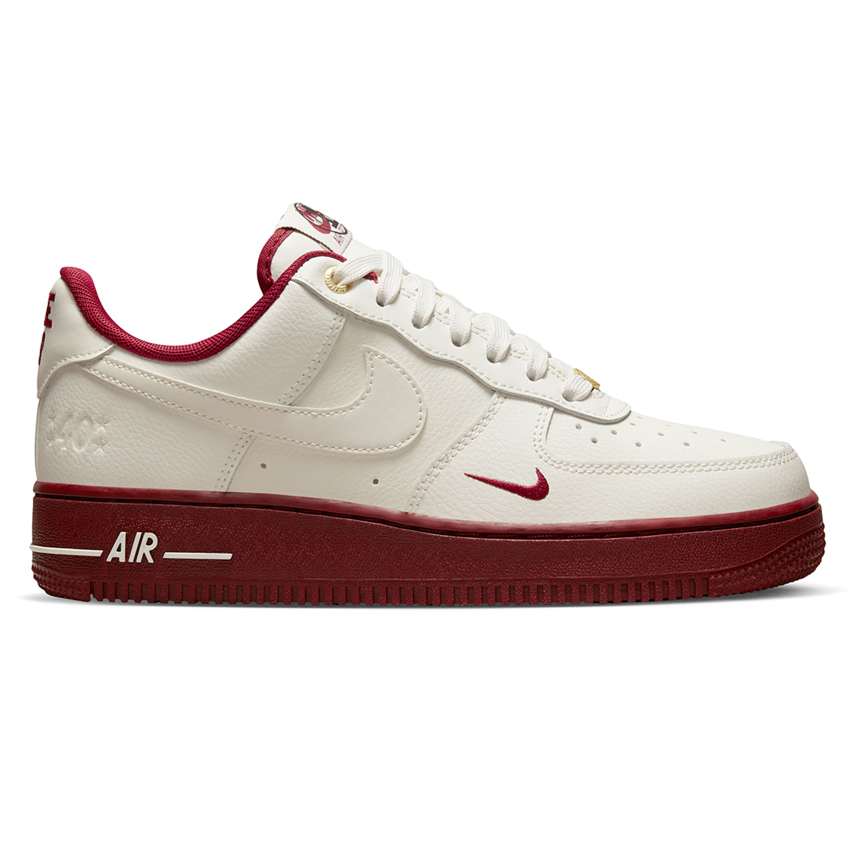 Zapatillas Urbanas Nike Air Force 1 07 SE Mujer Moov
