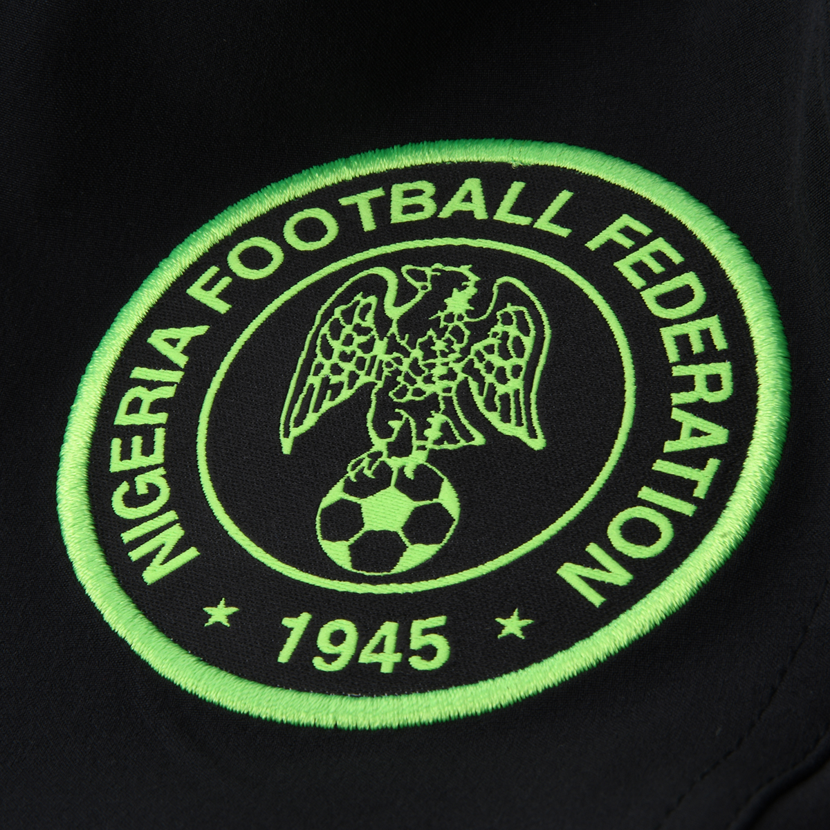 Campera Nigeria Nike Rompeviento Energy Dri-FIT Woven Hombre,  image number null