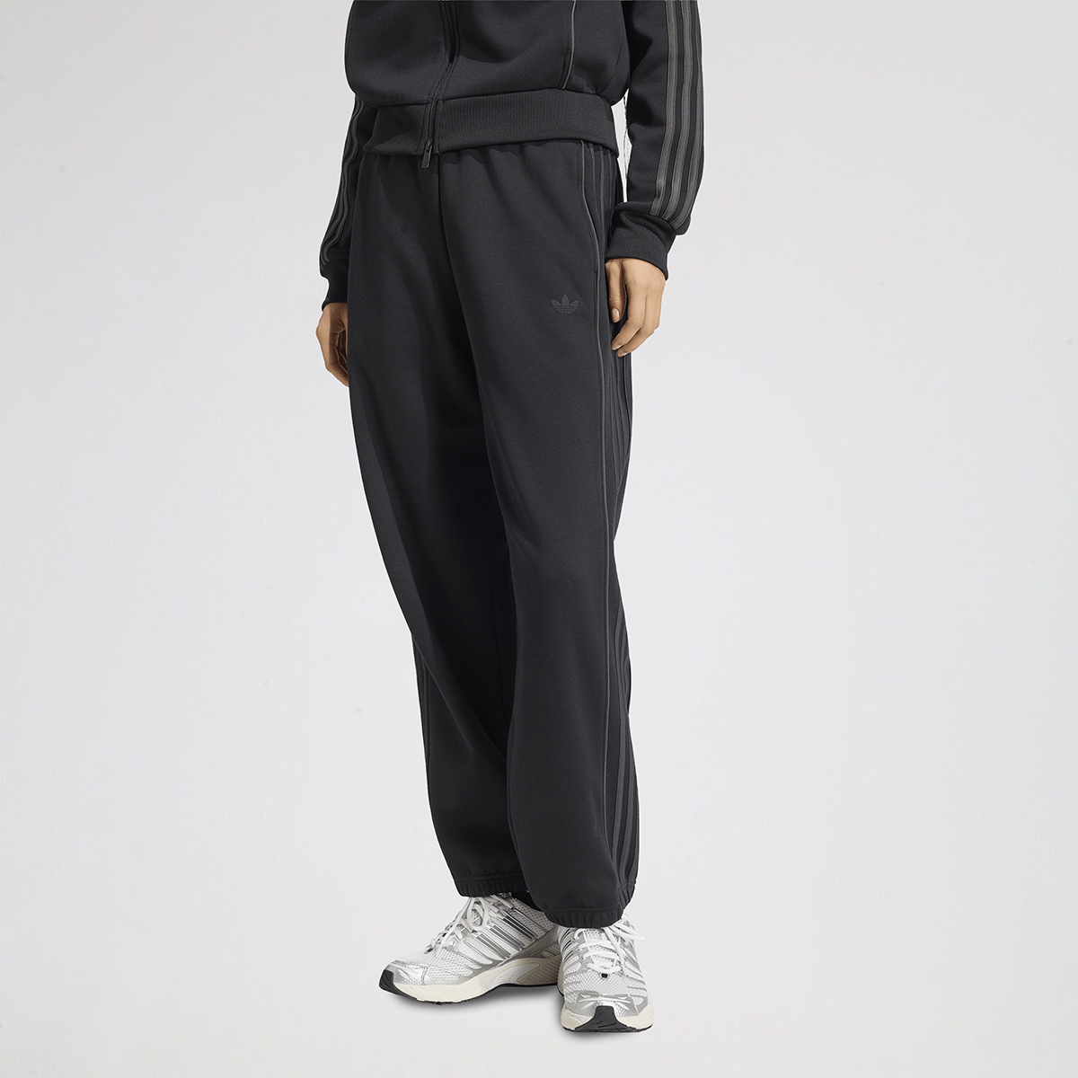 Pantal&oacute;n adidas Ch&aacute;ndal Mujer,  image number null