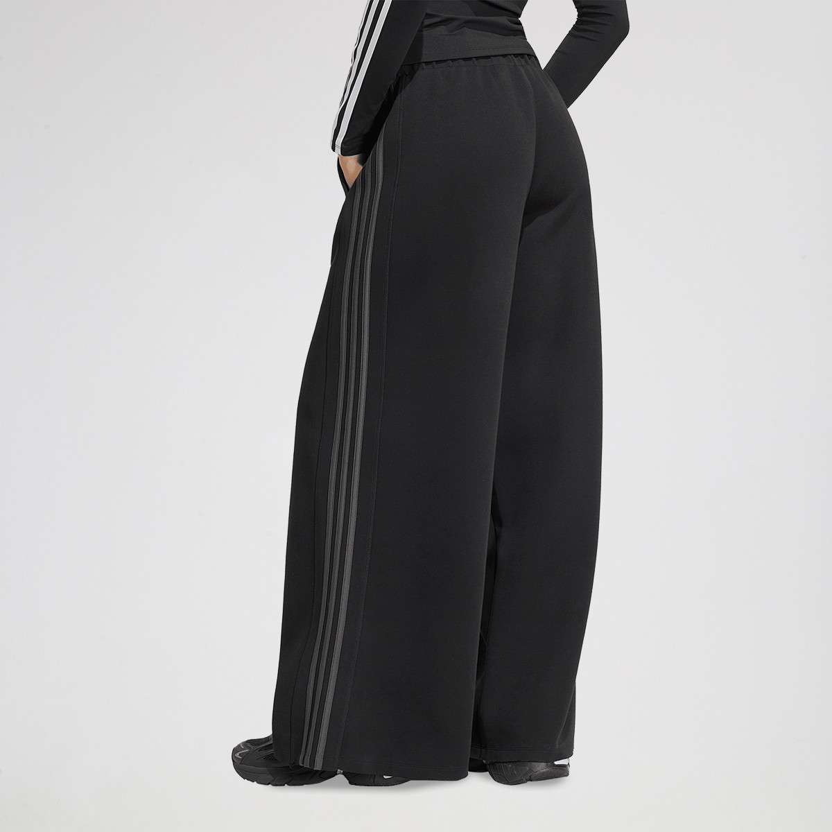 Pantal&oacute;n adidas SST 2.0 Mujer,  image number null