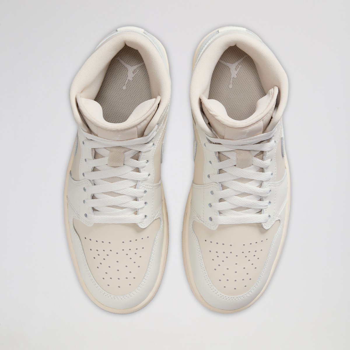 Zapatillas Jordan Air 1 Mid Mujer,  image number null