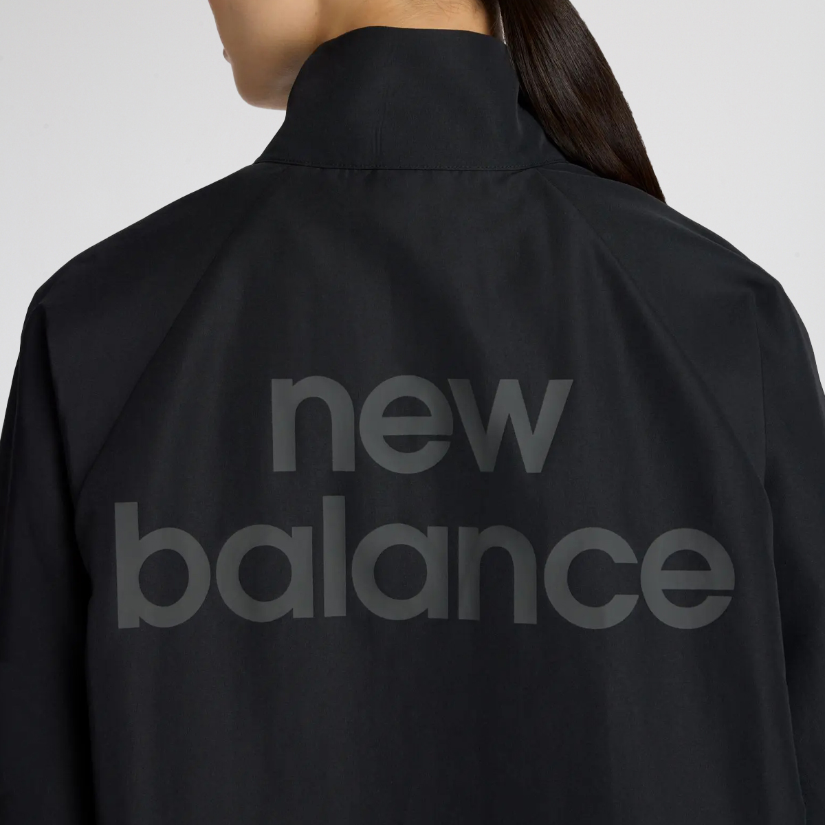 Buzo con Cierre New Balance Graphic Woven Mujer,  image number null