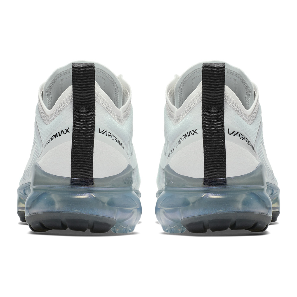Vapormax moov hotsell