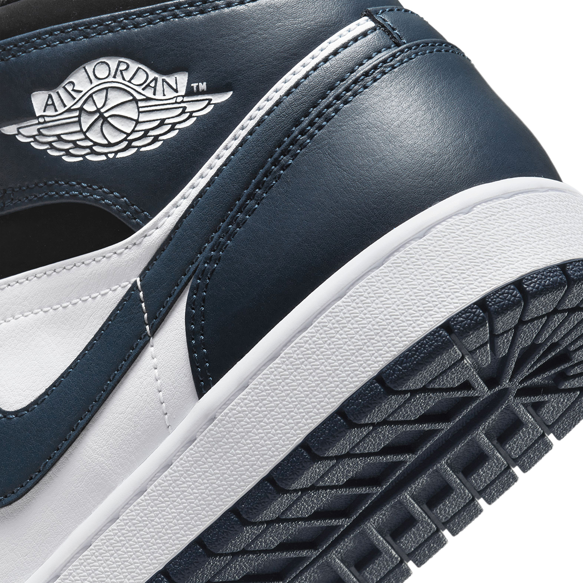 Zapatillas Jordan Legacy Air 1 Mid, image number null